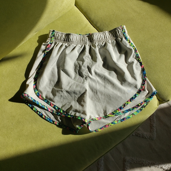 Nike dri-fit shorts - Picture 4 of 9